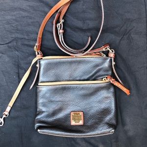 Vintage cross body Dooney & Bourke purse
